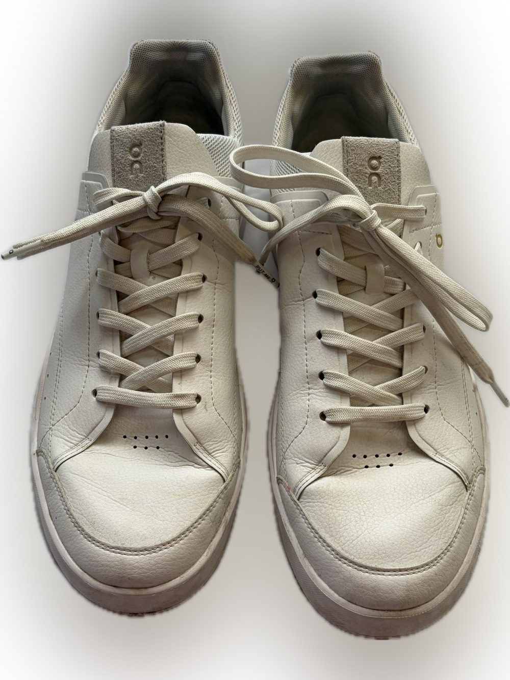 ON Cloud THE ROGER Advantage Sneaker